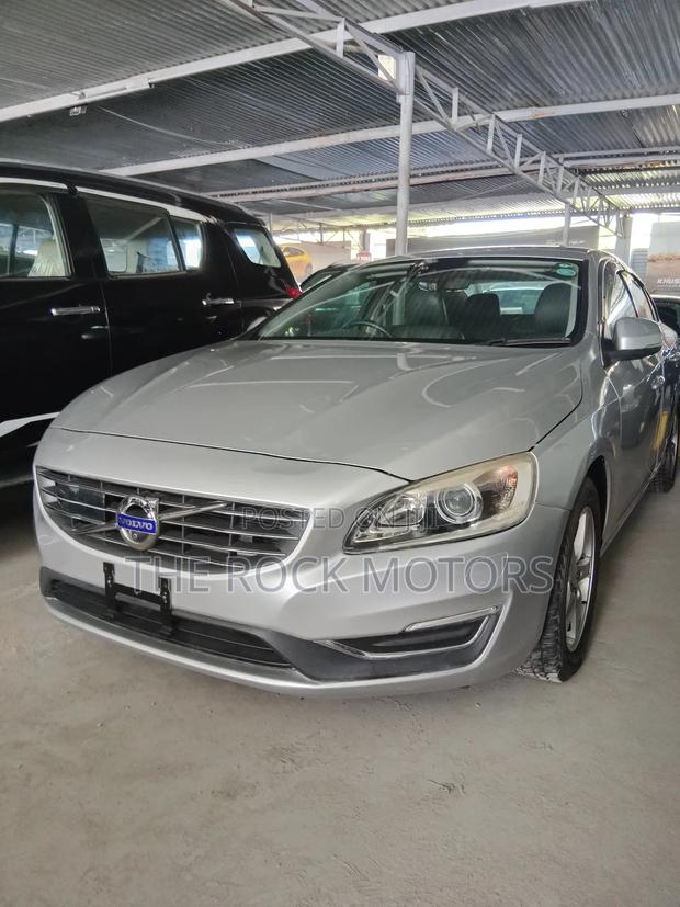 Volvo S60 2017 Silver
