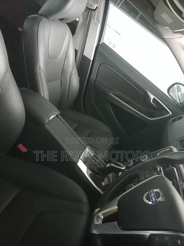 Volvo S60 2017 Silver