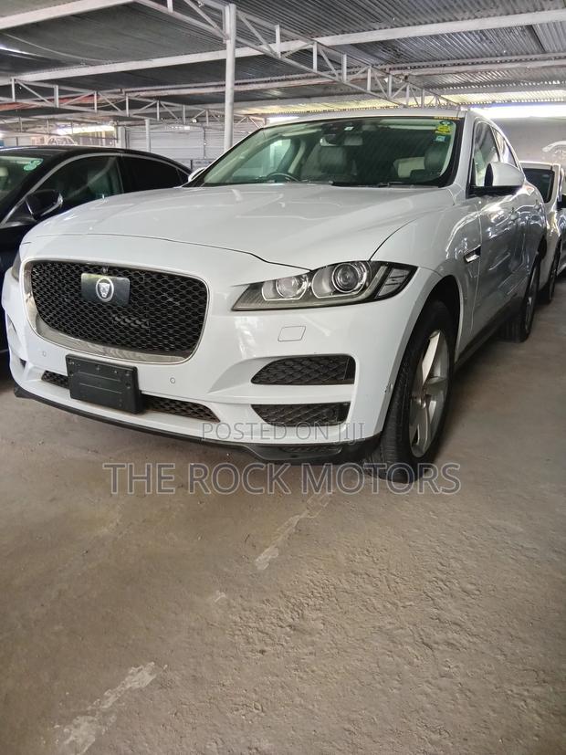 Jaguar F-Pace 2017 White