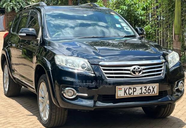 Toyota Vanguard 2010 Black
