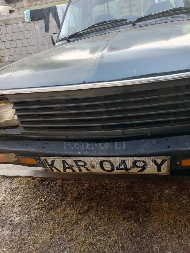 Nissan Pick-Up 2002 Green