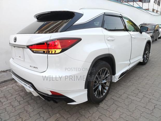 Lexus RX 300 2019 White