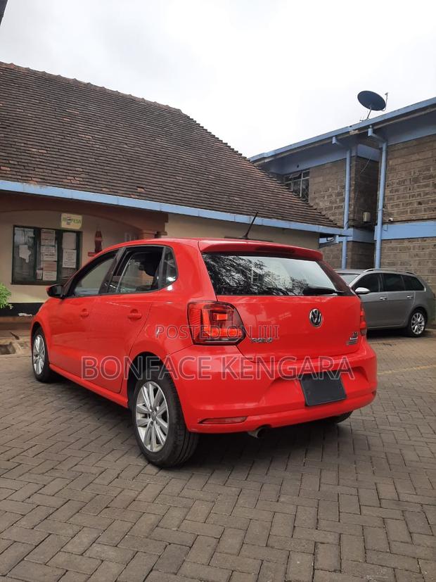 Volkswagen Polo 2017 Red