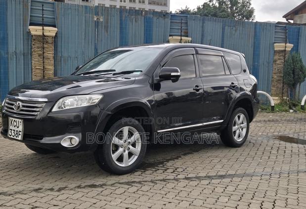 Toyota Vanguard 2012 Black