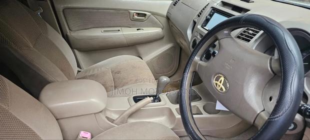 Toyota Hilux 2007 Silver