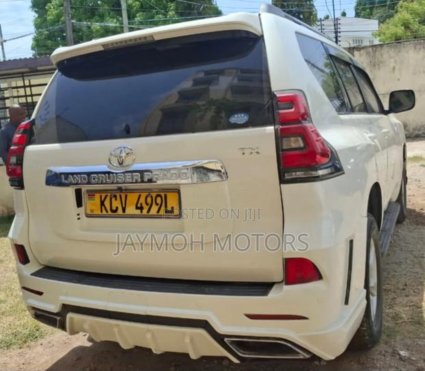 Toyota Land Cruiser Prado 2016 Pearl