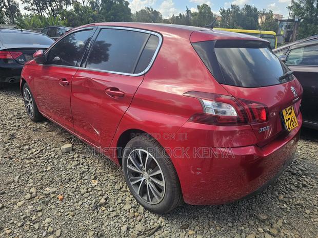 Peugeot 308 2017 Red