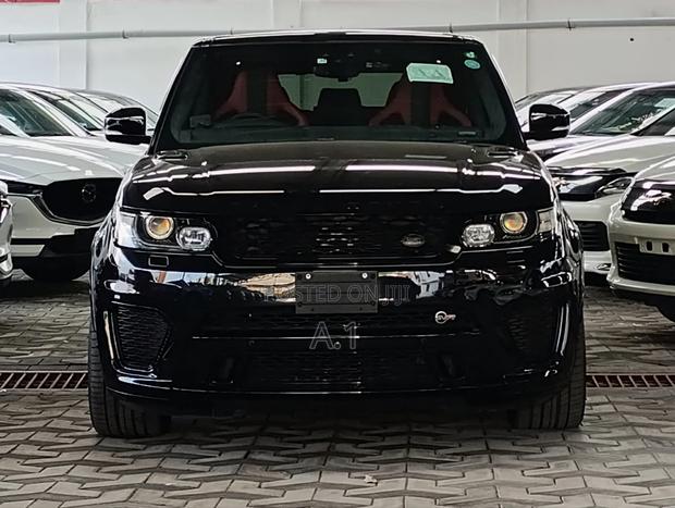 Land Rover Range Rover Sport SVR 2018 Black
