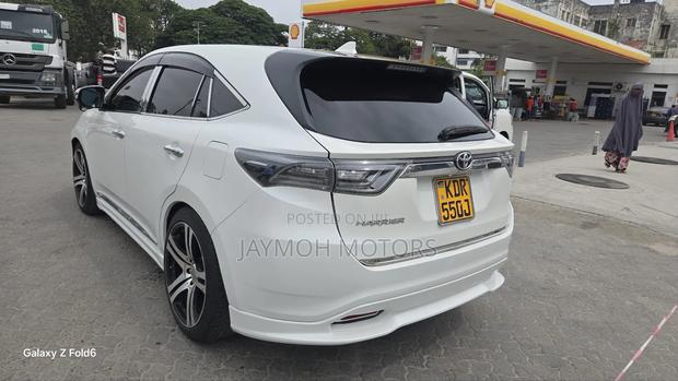 Toyota Harrier 2017 Pearl
