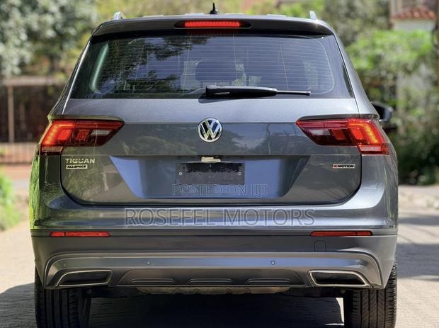 Volkswagen Tiguan 2.0T SE AWD 4MOTION 2019 Gray