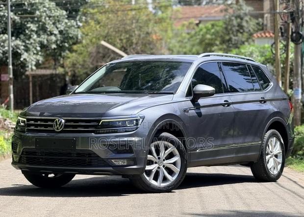 Volkswagen Tiguan 2.0T SE AWD 4MOTION 2019 Gray