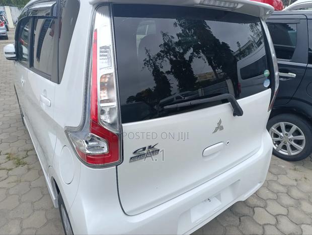 Mitsubishi EK Wagon 660 FWD 2019 White