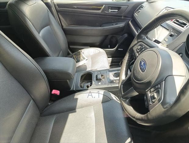 Subaru Outback 2.5i AWD 2018 White