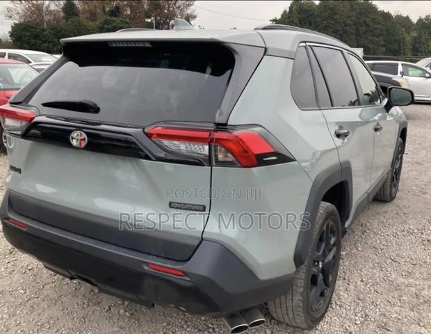 Toyota RAV4 2020 Green