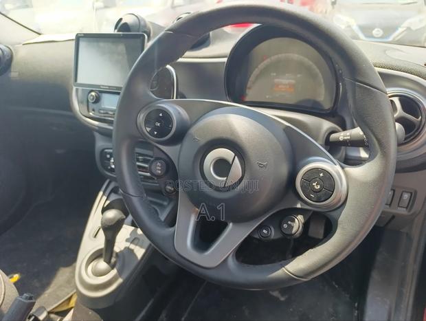 Smart ForFour 2018 Red