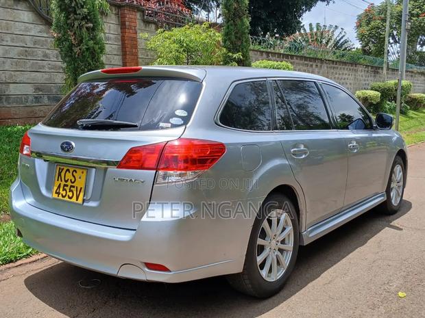Subaru Legacy 2.5i Sedan CVT 2012 Silver