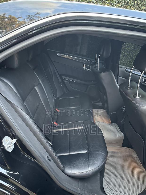 Mercedes-Benz E300 2010 Black