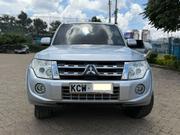 Mitsubishi Pajero 2012 Silver for sale