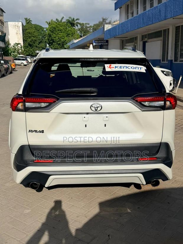Toyota RAV4 2020 White