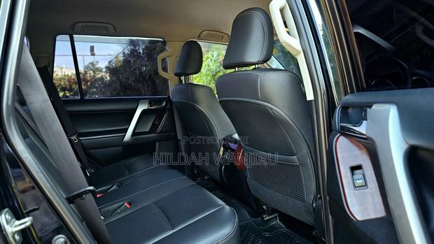 Toyota Land Cruiser Prado 2016 Black