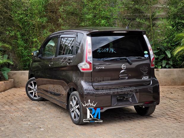 Nissan Dayz 2018 Brown