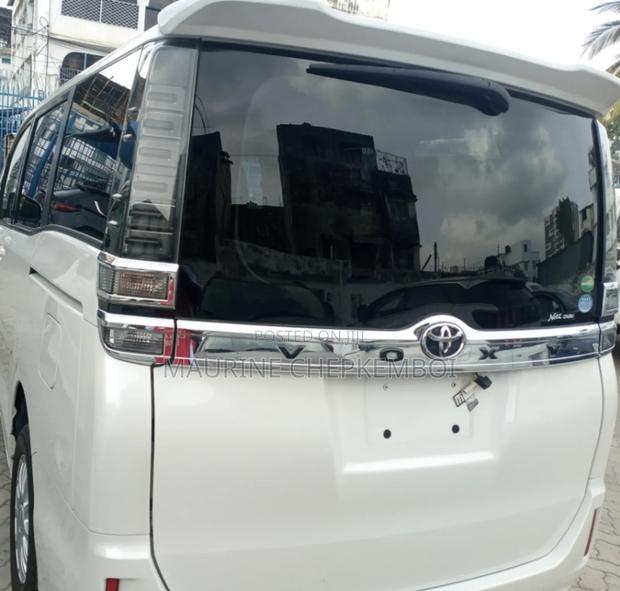 Toyota Voxy 2019 White