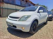Toyota IST 2006 Off white for sale
