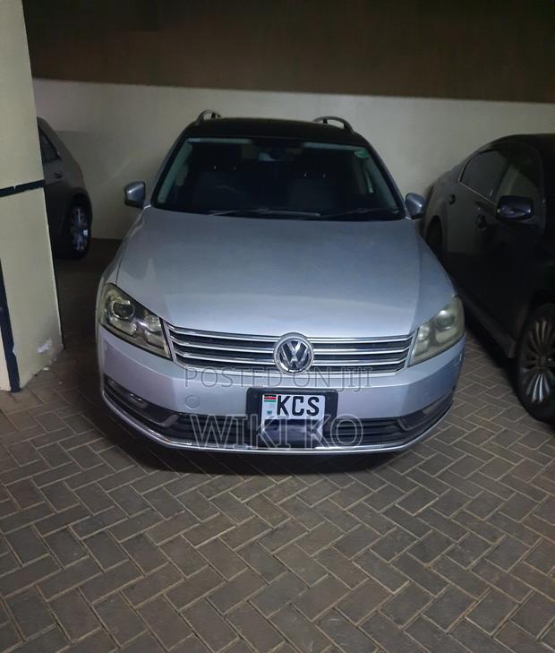 Volkswagen Passat 2011 Silver