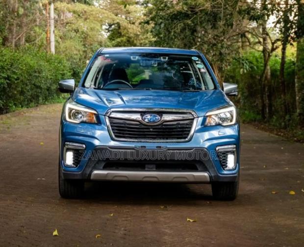 Subaru Forester Premium AWD 2019 Blue