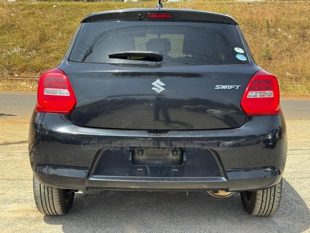 Suzuki Swift 2018 Black