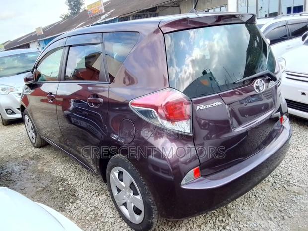 Toyota Ractis 2016 Maroon