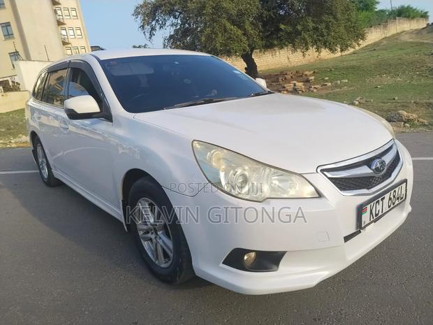 Subaru Legacy 2013 White