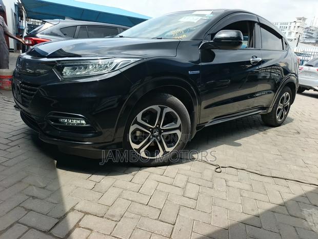 Honda Vezel 1.5 Hybrid 4WD 2020 Black