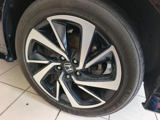 Honda Vezel 1.5 Hybrid 2WD 2020 Black
