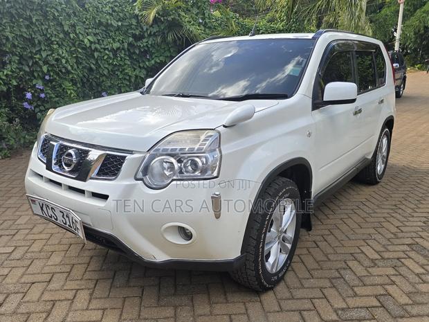 Nissan X-Trail 2012 White