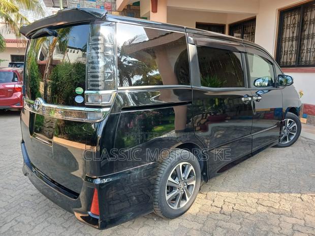 Toyota Voxy 2019 Black
