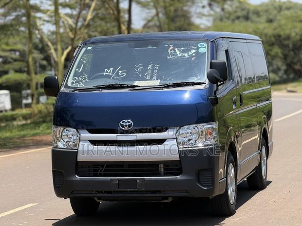 Toyota HiAce 2019 Blue