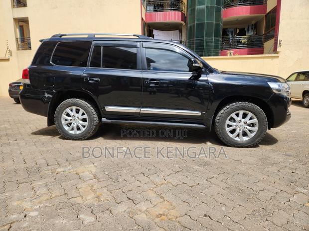 Toyota Land Cruiser 2014 Black
