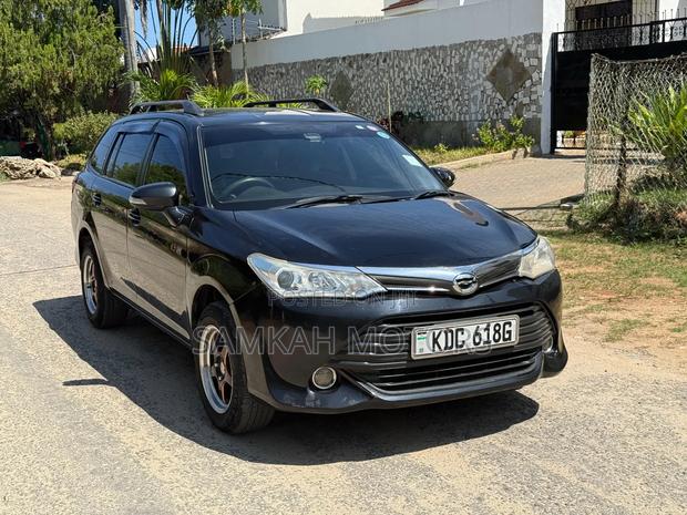 Toyota Corolla Fielder 2016 Black