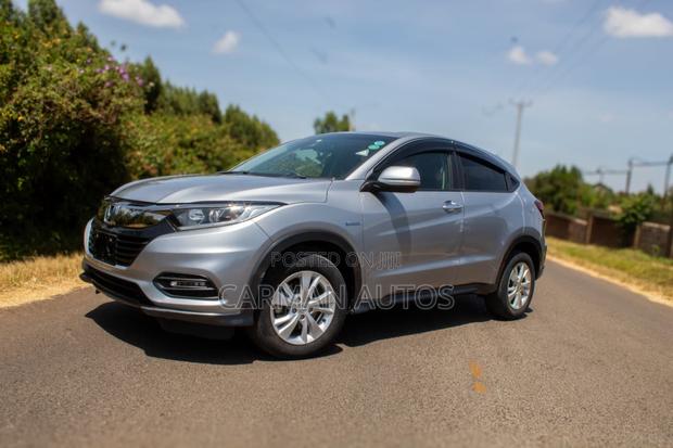 Honda Vezel 2018 Silver