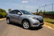 Honda Vezel 2018 Silver for sale