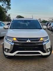Mitsubishi Outlander 2.0 PHEV AWD 2017 White for sale