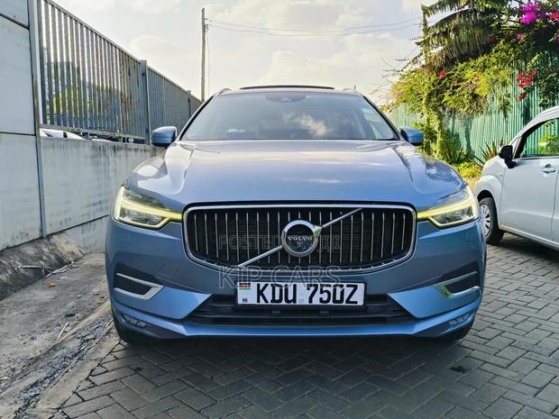 Volvo XC60 2018 Blue
