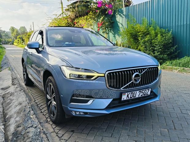 Volvo XC60 2018 Blue