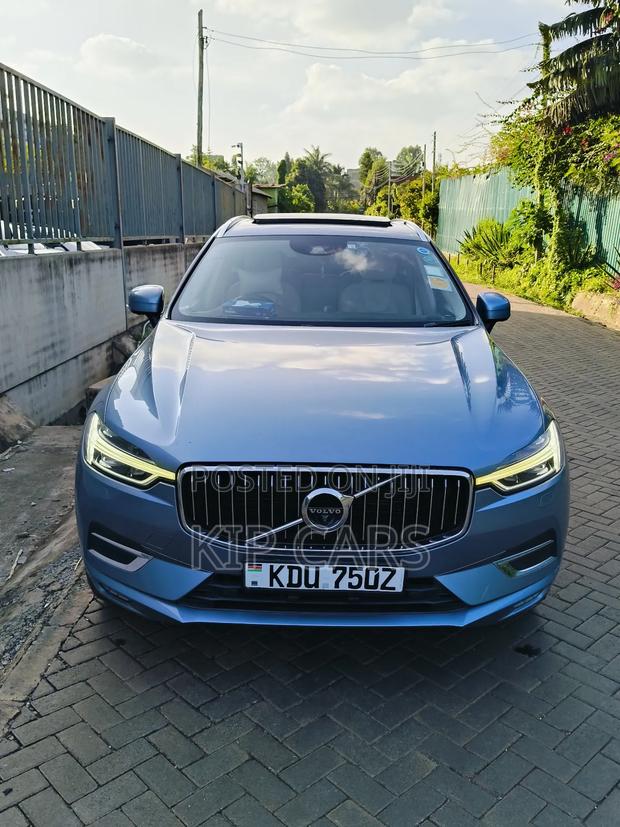 Volvo XC60 2018 Blue