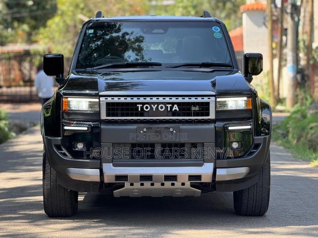 New Toyota Land Cruiser Prado 2.7 2024 Black