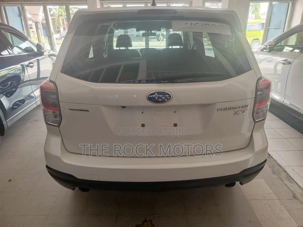 Subaru Forester 2018 White