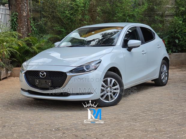 Mazda 2 2020 Gray