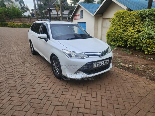 Toyota Corolla Fielder 1.5 Petrol FWD 2016 Gray