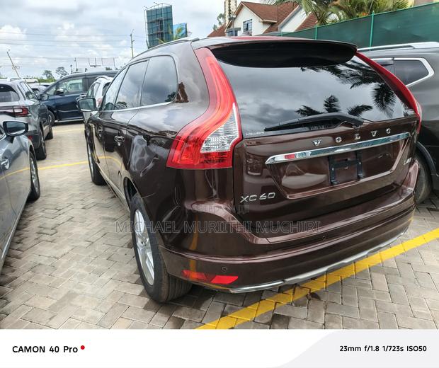 Volvo XC60 2018 Brown